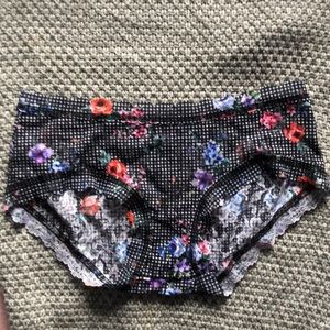 🌸LACE BOYSHORT 🌸
